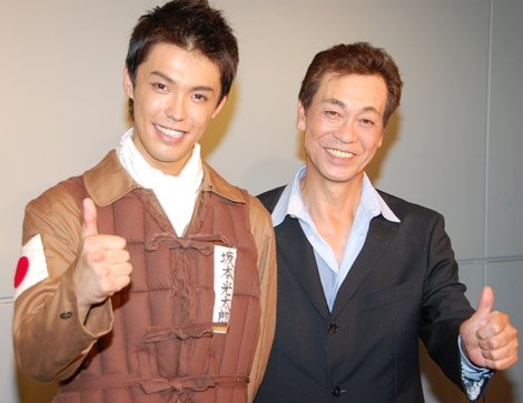清水アキラの三男 清水良太郎が妻えの暴行で逮捕 衝撃芸能スキャンダル 清水アキラの三男 清水良太郎が妻えの暴行で逮捕 衝撃芸能スキャンダル