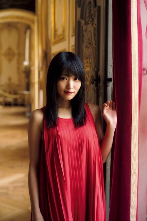 欅坂46菅井友香(22)キャプテンお嬢様の写真集がエロそうww【エロ画像】
