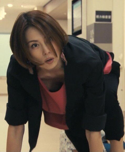 Gifあり 女優 米倉涼子さんの生脱ぎ 生ブラジャーモロ出し姿がエロいwwwwwww 芸能人エロgif画像 エロ画像 エロキャプ 2chまとめ Gifあり 女優 米倉涼子さんの生脱ぎ 生ブラジャーモロ出し姿がエロいwwwwwww 芸能人エロgif画像 エロ画像 エロキャプ 2chまとめ