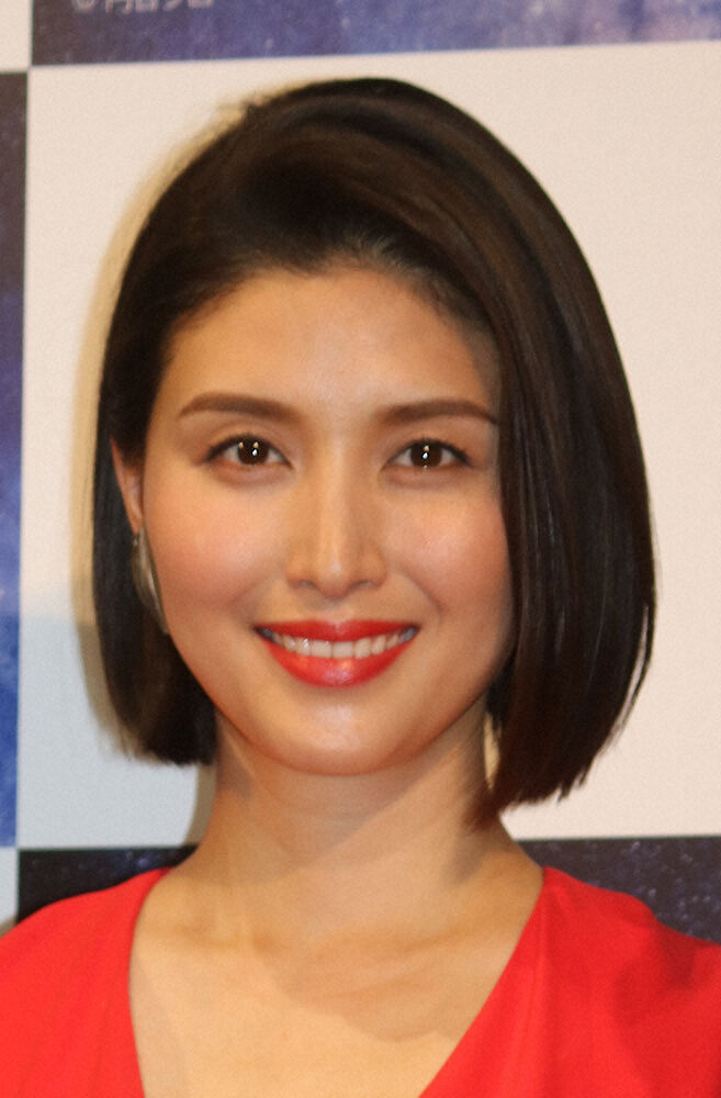 橋本マナミ 1歳年下の勤務医と結婚 さびしんぼの会から交際2年弱