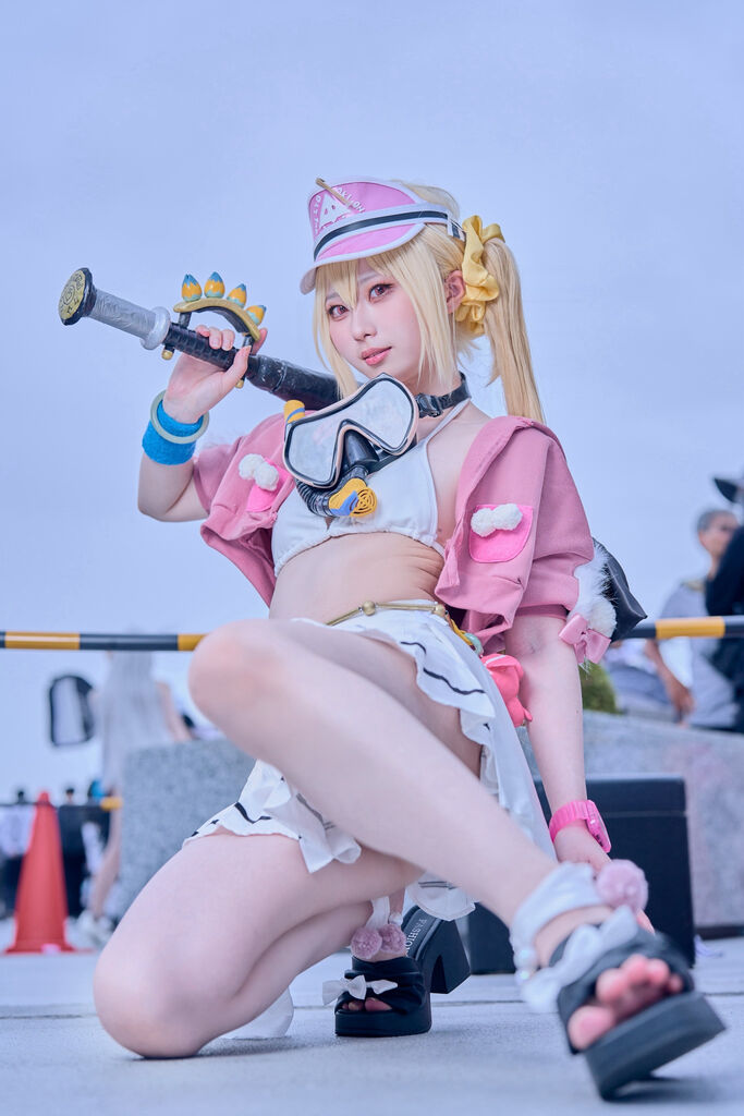 【超画像】コスプレイヤーさん、見えてはいけないものがハミ出してしまうｗｗｗｗｗ