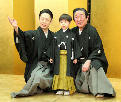寺島しのぶの長男 日仏ハーフの寺嶋眞秀くん 4 が歌舞伎デビューwwwwwww 芸能ニュースまとめたばい 寺島しのぶの長男 日仏ハーフの寺嶋眞秀くん 4 が歌舞伎デビューwwwwwww 芸能ニュースまとめたばい