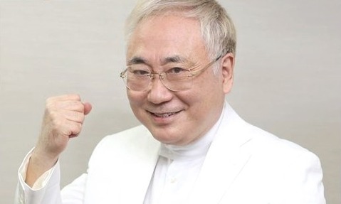 高須院長