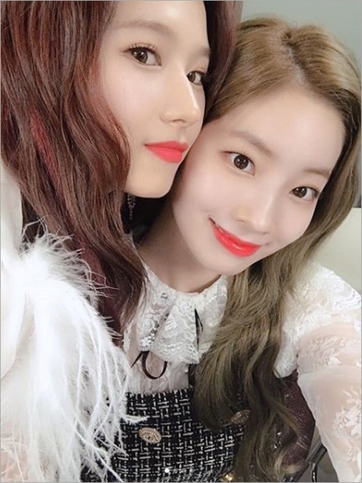 K Pop Twiceサナ ダヒョンが日本の化粧品ブランド オピュ の広告モデルに 健康的な美貌が視聴者大興奮 皆が知りたい芸能まとめ