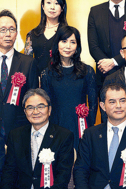 竹内まりや 63 黒ワンピで芸術選奨贈呈式に出席 芸能world 竹内まりや 63 黒ワンピで芸術選奨贈呈式に出席 芸能world