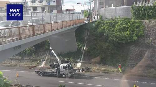 【東名高速転落 浜松】車と小学生2人置き去り、運転手立ち去る 目撃者「弟が泣いていて、お姉ちゃんがなだめていた」