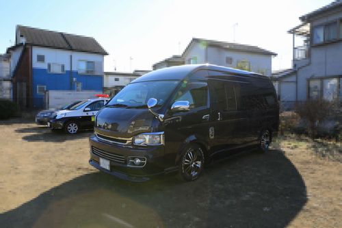 【白岡15歳少年暴行死】母親の内縁の夫、ピカピカのごついハイエース 駐車場代1年近く未納=颯太くん、小5から登校せず
