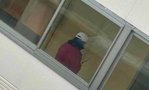 刃物女が惺山高校に侵入 包丁2本所持で現行犯逮捕 動機は依然不明