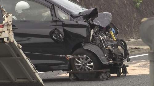 和歌山 阪和自動車道で逆走事故｜和歌山JCT付近で軽自動車がワンボックスカーと正面衝突、家族含む6人負傷
