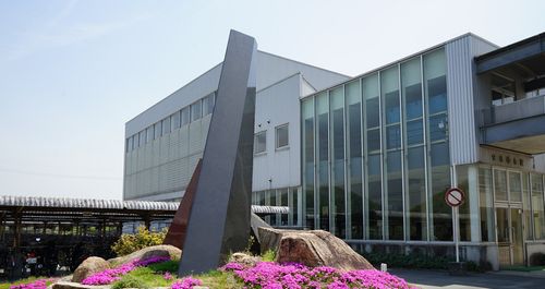 【岡山一宮高校転落】交際中の高校生男女飛び降り 男子生徒死亡、女子生徒は意識不明の重体