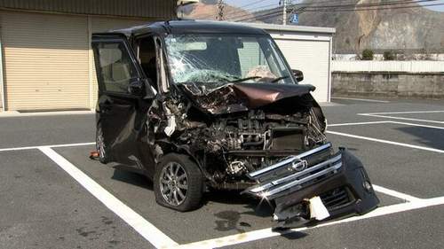 【岡山吉備中央町事故】母子3人死傷、意識不明の重体だった3歳男児も死亡　センターラインはみ出し正面衝突　逮捕の団体職員の女は釈放
