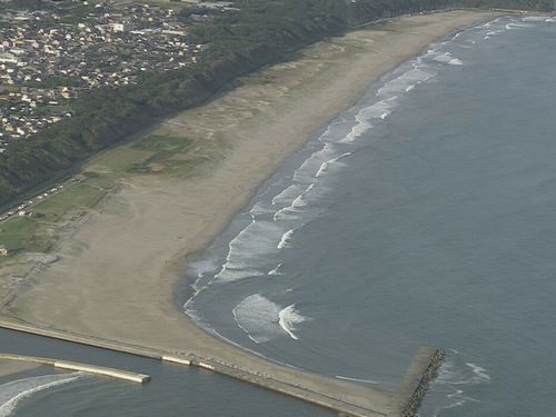 【愛知 赤羽根海岸】缶ビール2本飲んだ後サーフィンし転倒 流されて行方不明だった59歳男性を遺体で発見