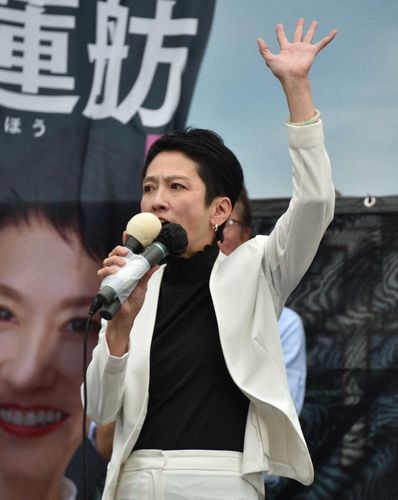 【怒りながら叫ぶ女】蓮舫陣営「取材されたくなかったのでは」 八丈島に行った小池氏に嫌味