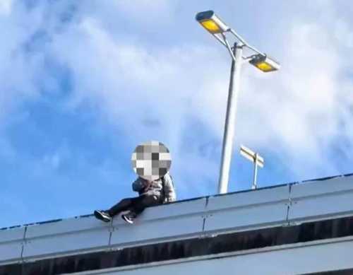 関西空港で中国籍男性が転落事故｜動画拡散で中国SNS『日本は危険』憶測と非難