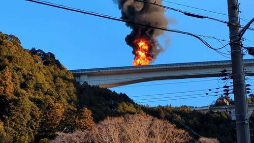 【新東名高速事故】タンクローリー炎上 東名・清水JCT⇒新東名・新清水JCTが通行止め