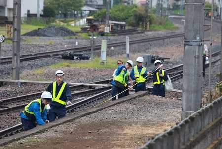 【続報】東武日光線スペーシアX事故　見張り員が退避完了合図か　除草作業中の作業員4人死亡