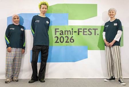 ファミマが制服新ルール導入へ ヒジャブ着用・髪色自由化に賛否、SNSで炎上状態