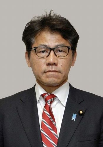 【女の子はみんな人魚に…】三宅伸吾防衛政務官に性加害疑惑 元事務所スタッフが証言 三宅事務所はセクハラを否定