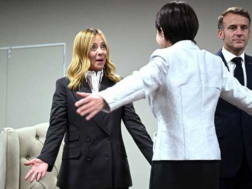 高市早苗首相、G20で存在感　メローニ氏と抱擁、首脳らが次々あいさつ