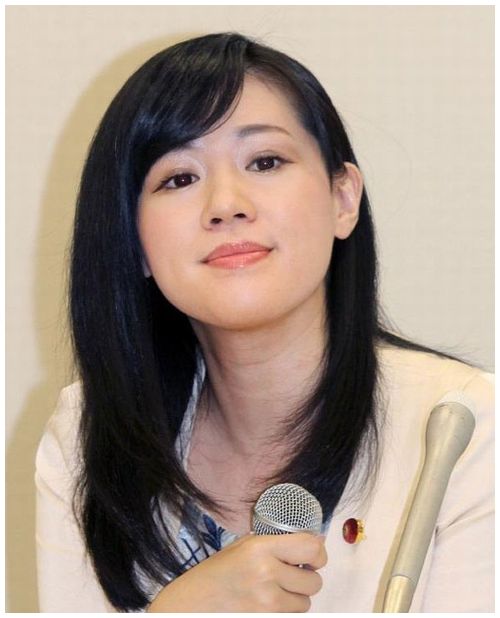 【炎上商法】“浪速のエリカ様”、藤沢五月は「白鵬に似ている」＝ネット「カラオケのリモコン投げられて欲しかったなぁ」