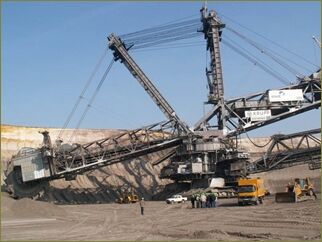 bagger-288-largest-land-vehicle-in-the-world-7