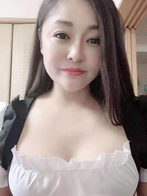 girl_5d8db68ca09675.75532528_480x640