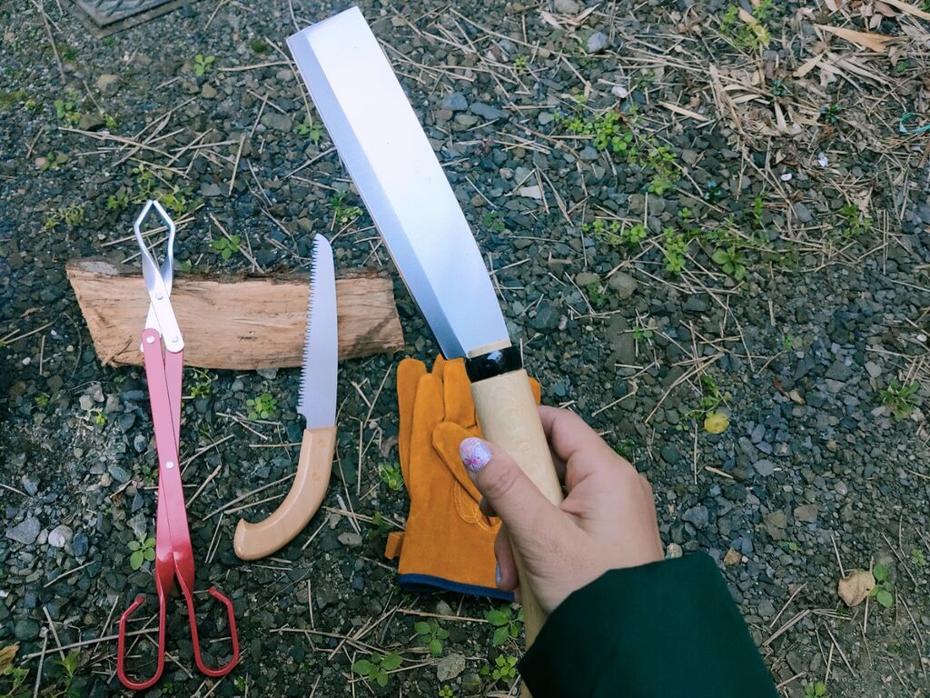 焚火の呼吸 壱ノ型 火吹き棒 薪割りと焚火に挑戦する きみと激坂