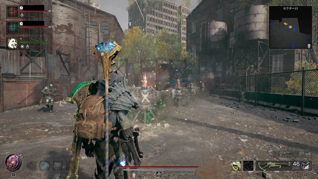 拠点にあるダミー人形を相手に新アーキタイプ起動者のスキルを試している主人公