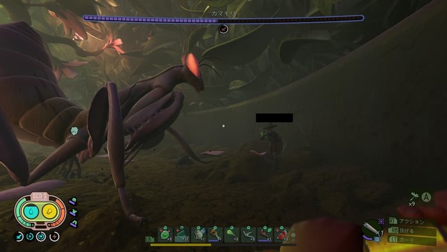 巨大なカマキリに襲われているピーターを助けようとしているマックス