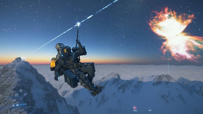 雪山の危険な場所同士をジップラインで繋ぎ、遭難した人を背負って運搬するサム