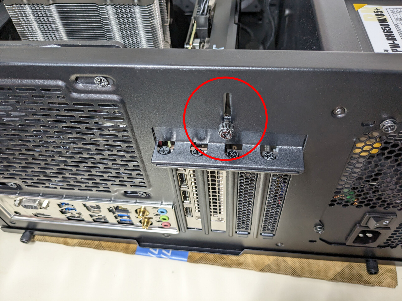 グラフィックボードの取り外し方【自作PC・初心者向け】 : AIの自作PC