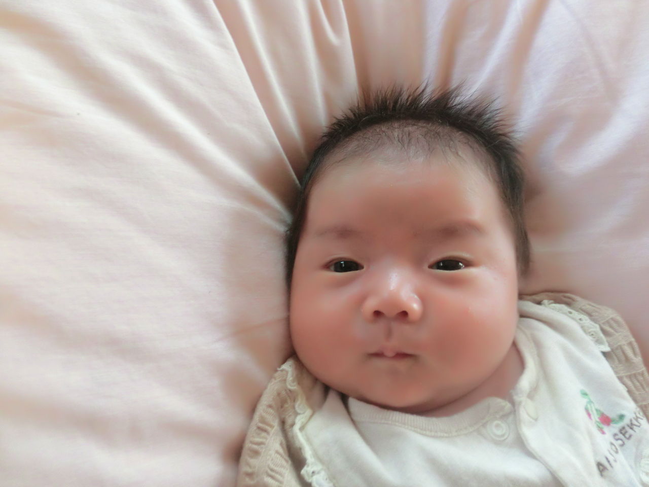 赤ちゃん百面相 有 働く母さん