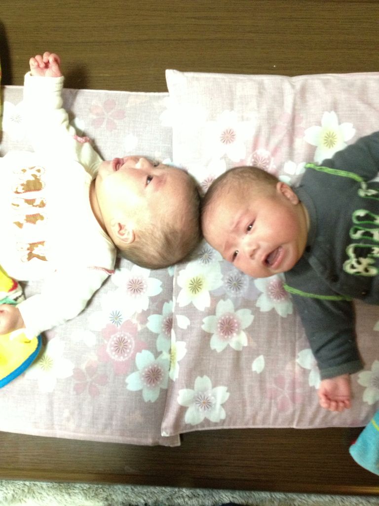 げんちゃんそうちゃんなぜ泣くの 双子と私