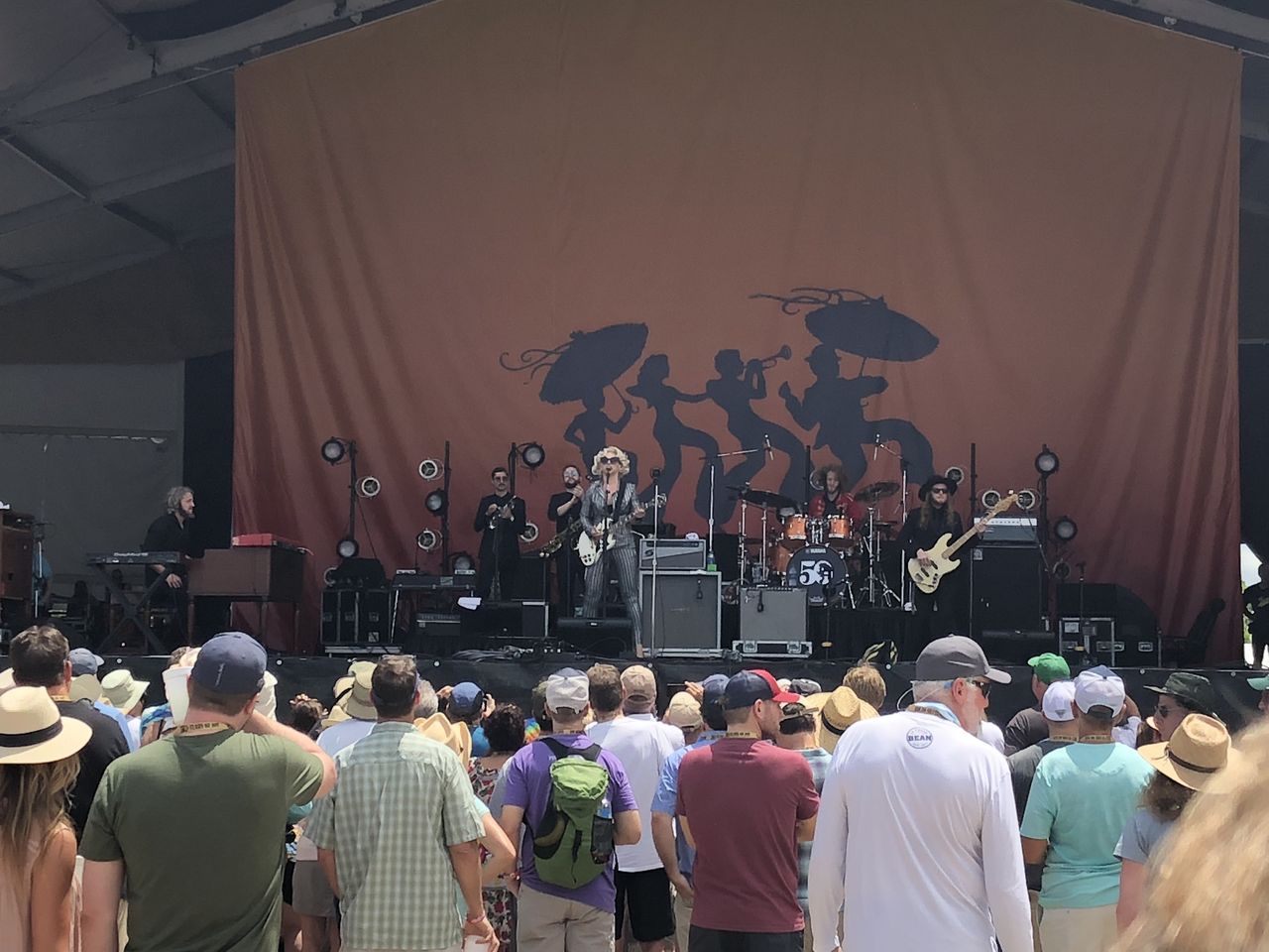 Samantha Fish At New Orleans Jazz Fest 19 5 2 レシーブ二郎の音楽日記 Samantha Fish At New Orleans Jazz Fest 19 5 2 レシーブ二郎の音楽日記