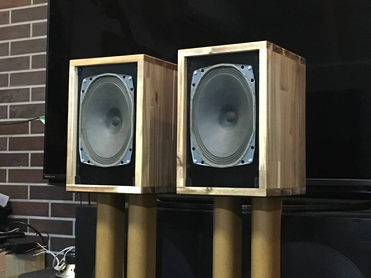 西独 Telefunken アルニコフルレンジシステム 典型的ジャーマンビンテージ小型システム ペア : 「アトリエHAL1953」 のページ  ビンテージAUDIO & JAZZ 販売と製品一覧