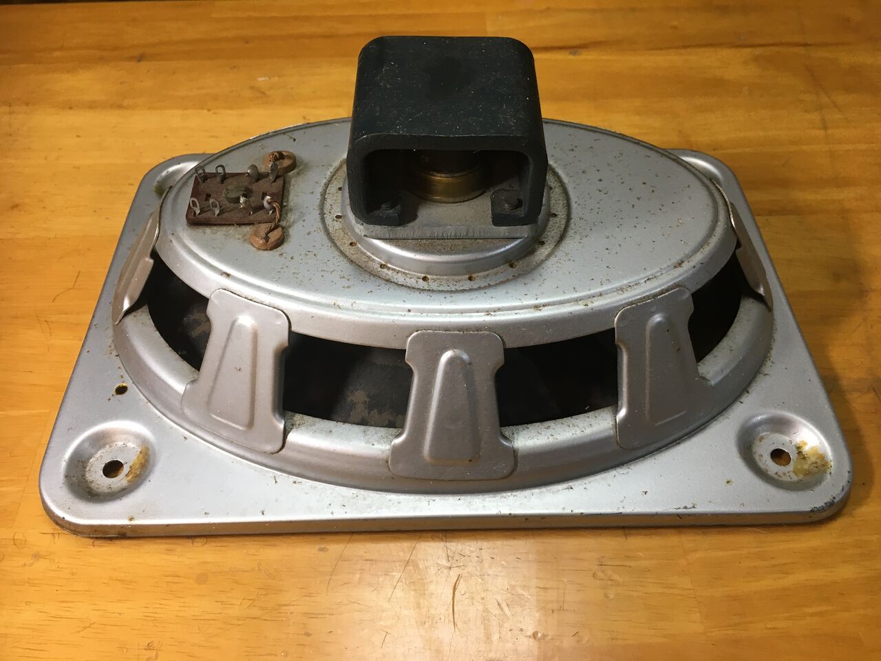IsophonフルレンジP1826システム ジャーマンビンテージの原点で最高傑作 ビンテージユニットを蘇らせる！Isophon 18x26cm口径 究極アルニコ