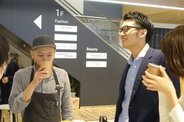 プロのバリスタに飲んでもらったり