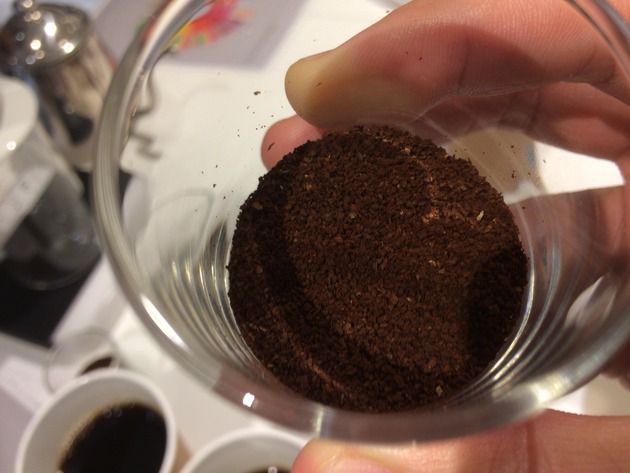 コーヒー豆は、お店で1番人気のブレンドコーヒー「Bella Donovan(ベラ・ドノヴァン)」(原産国:エチオピア、インドネシア。フレーバー:リッチ、チョコレート、フルーティー。)