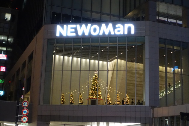 毎日この前を通るのでクリスマス気分が味わえます