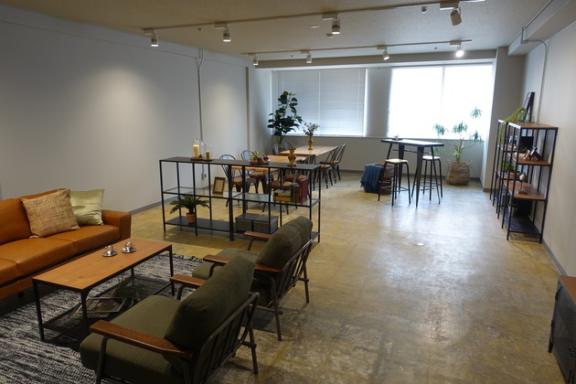 ここはモデルルーム。入居後はこんなイメージでオフィス作りができるとのこと