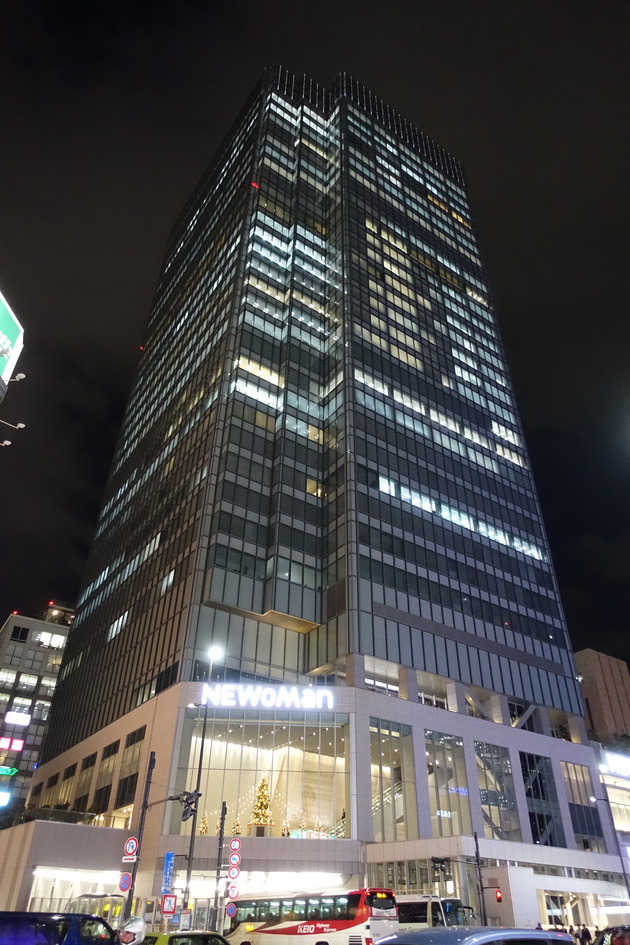 クリスマスツリーが見えます