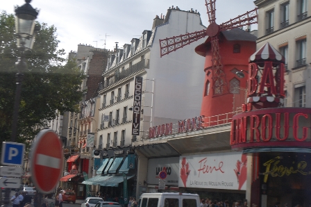 ムーラン ルージュのディナーショー 世界一周たびがらす 旅烏