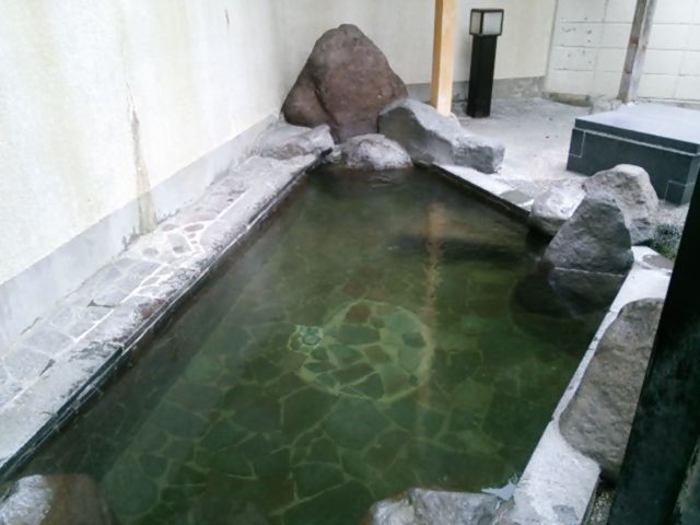 別所温泉 大湯 太陽と吹雪