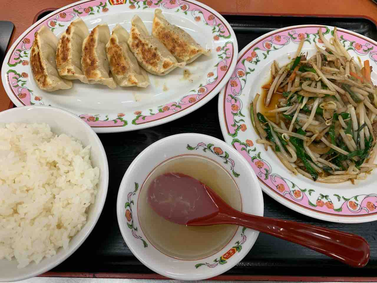 浜松 餃子の王将のニラレバ炒め 旅人curiosity