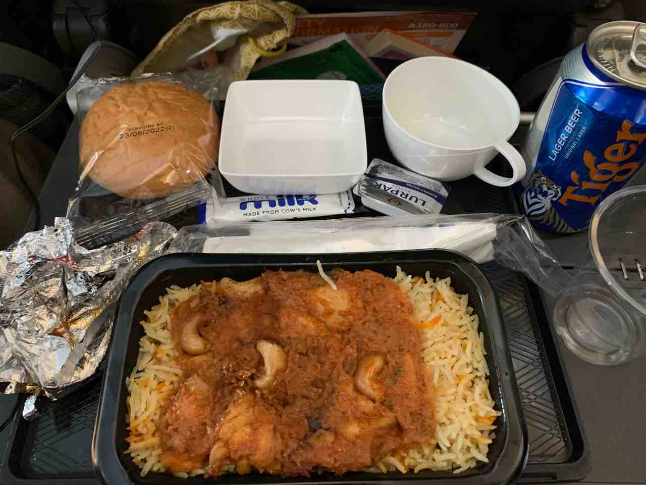 シンガポール航空SQ406便のエコノミー機内食 旅人curiosity