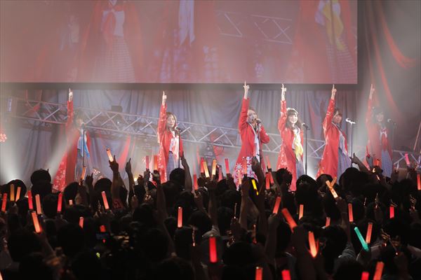 Tv アニメ ゾンビランドサガ 続編制作決定 佐賀 アルピノのフランシュシュliveに江頭2 50が乱入 Getchu Com げっちゅブログ