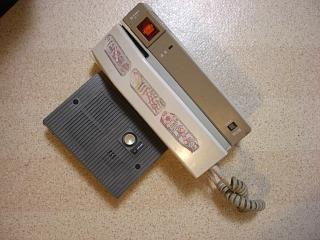 ガレージ月面車 ブログ インターホン交換