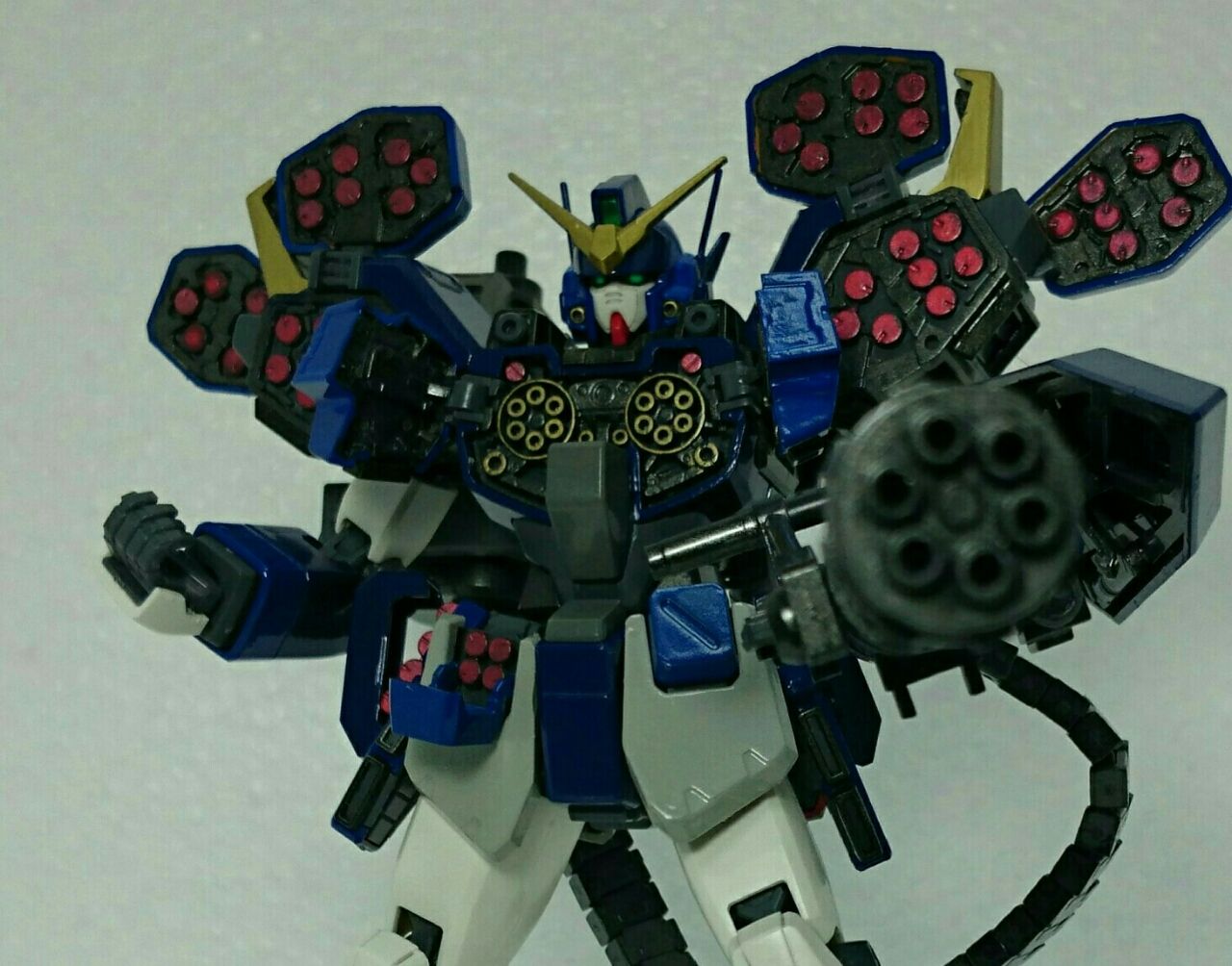 MG ガンダムヘビーアームズEW OVAカラー レビュー : ガンプラの文句は