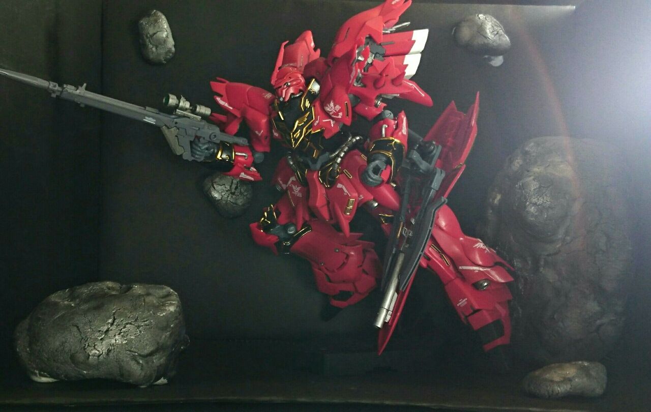 ジオラマ 「激突・赤い彗星」RG シナンジュ : ガンプラの文句はおれに