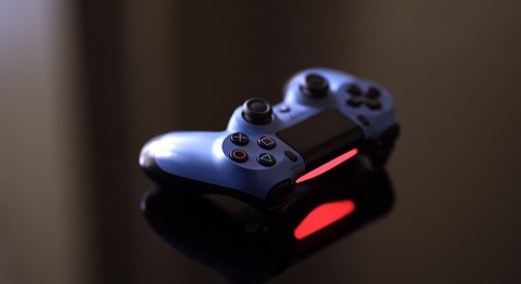 Ps4のコントローラーが光る理由wwww デジタルガジェット速報 Ps4のコントローラーが光る理由wwww デジタルガジェット速報